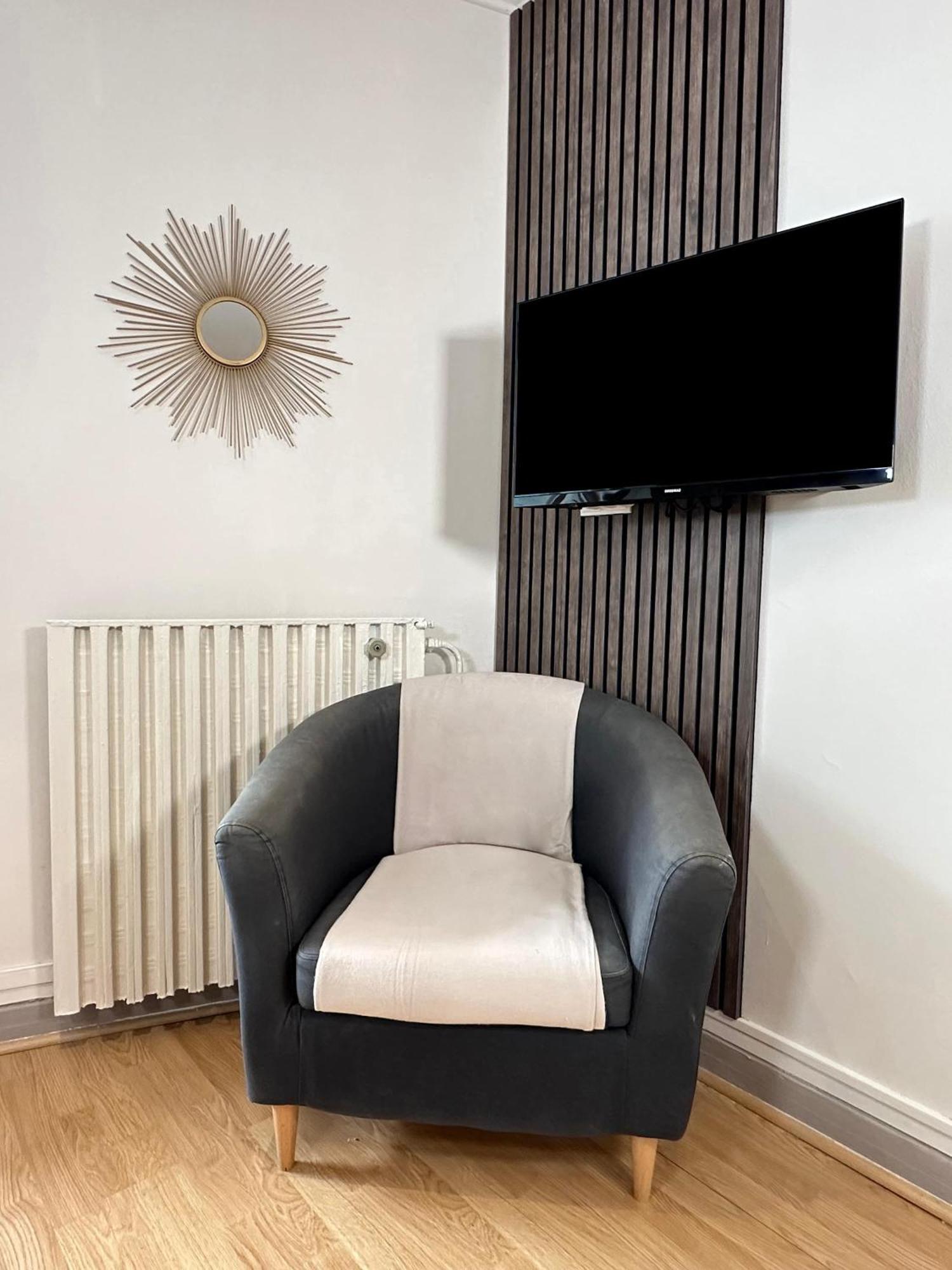 Spacious & Luxurious Flat In Montparnasse Paris Exteriör bild